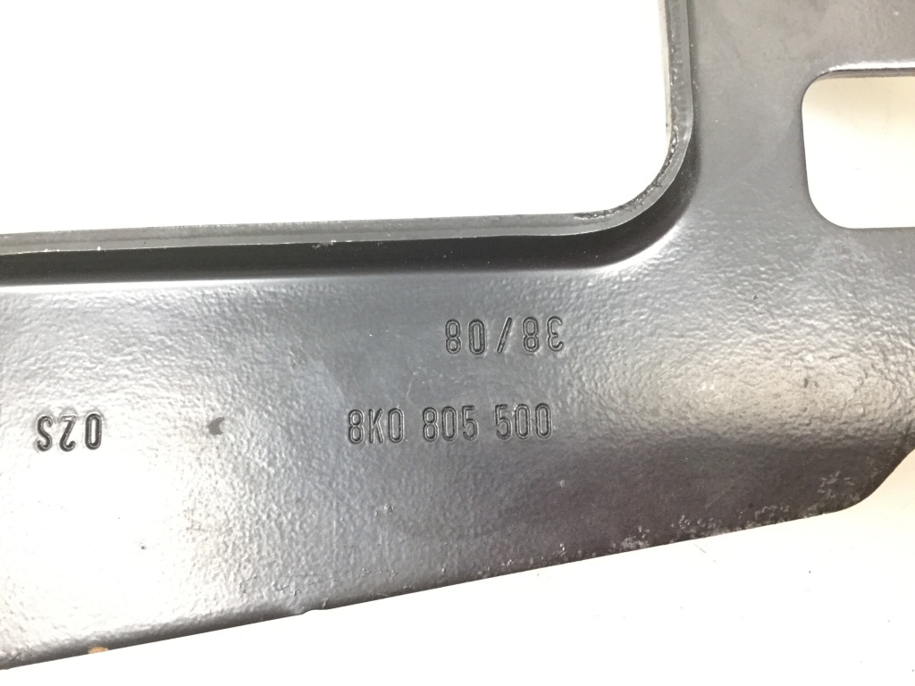 AUDI A4 B8/8K (2011-2016) Kitos kėbulo dalys 8K0805500 21354697