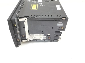 AUDI A4 B6 (2000–2005) Radio / CD-Player / DVD-Player / Navigation 8E0035195P - 4