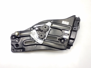 Rear fort window lifter frame - 7192304S