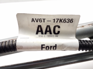 Ford C-MAX (2010–2026) Scheibenwischermechanismus vorne und seine Teile AM5117504BC - 3
