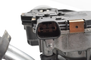 Opel Meriva (2010–2017) Esiklaasi puhastite mehhanism ja selle osad - 2