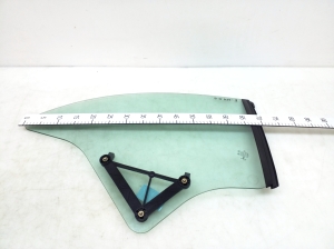 Mercedes Benz E-Class W238 (2017–2026) Seitenscheibe hinten (Karosserie) A2386704800 - 4