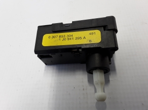 AUDI A4 B7 (2004–2008) Esitule mootor 1J0941295A - 2