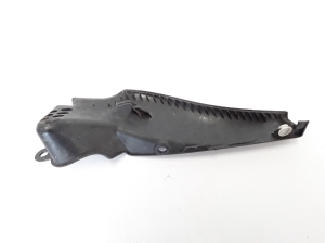 RENAULT Trafic II (2001–2014) Windlaufverkleidung (Scheibenwischerabdeckung) 7700312795 - 3