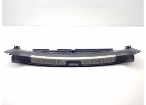 Other part of trunk lid trim - 6981004