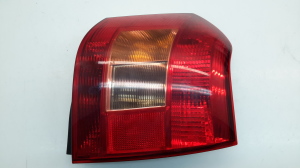  Rear corner lamp 