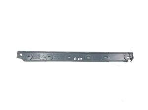  Rear bumper bracket 