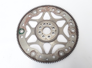  Clutch flywheel 