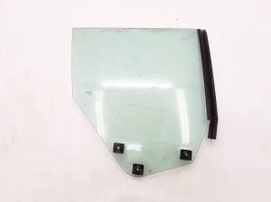 Dreiecksfenster Tür hinten - 6025410900