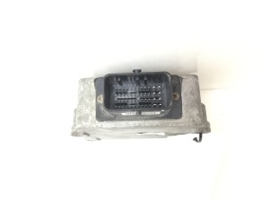 Mitsubishi Carisma (1995–2004) Control unit 110R004904 - 2
