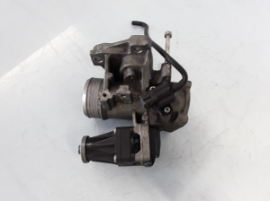  EGR valve 