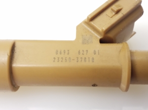 LEXUS CT 200h ZWA10 (2010–2017) Injektor Einspritzdüse 2325037010 - 3