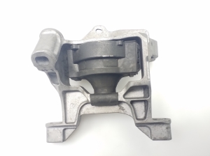 Mazda CX-5 (2011–2017) Engine bracket - 3