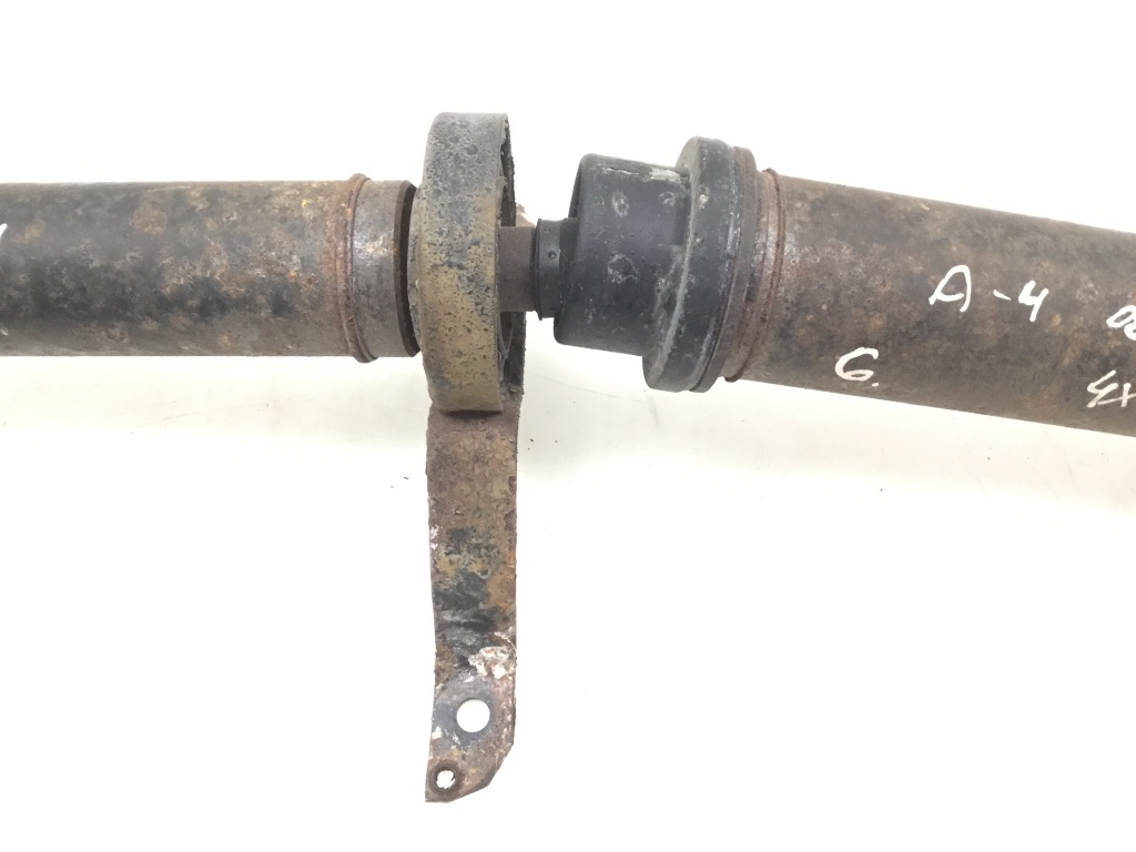 Used AUDI A4 Cardan and its parts