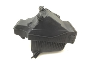 NISSAN Micra K12 (2002–2010) Luftfiltergehäuse 8200398990 - 3