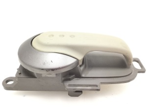 NISSAN Micra K12 (2002–2010) Front door inner handle 80671AX600 - 3