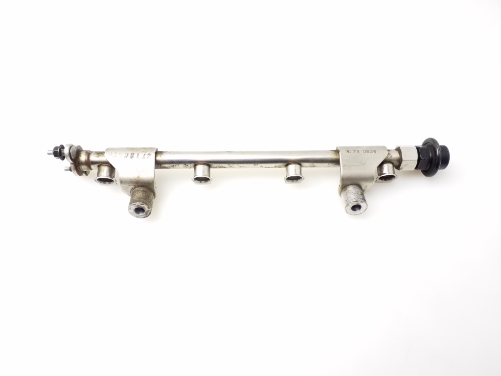 Hyundai i30 (2007–2011) Kõrgsurve kütusetoru 8L230639 Hyundai i30 (2007–2011) Kõrgsurve kütusetoru 8L230639