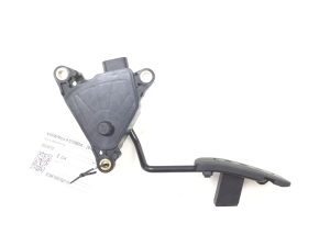 NISSAN Micra K12 (2002–2010) Accelerator pedal 18002AX700 - 2