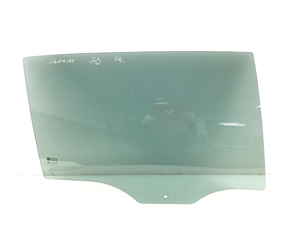 Opel Signum (2003–2008) Rear side door glass Opel Signum (2003–2008) Rear side door glass