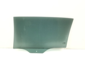 Opel Signum (2003–2008) Rear side door glass - 3