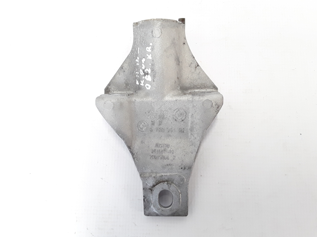 BMW 5 SERIES F11 (2010–2017) Käigukasti kinnitus 6788561 BMW 5 SERIES F11 (2010–2017) Käigukasti kinnitus 6788561