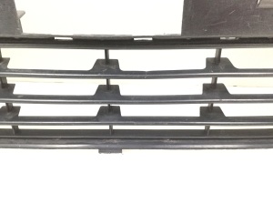 Citroen C4 (2004–2010) Priekšējā bampera apakšējā reste 9646215877 - 3
