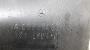 Mercedes Benz C-Class 203 (2000–2007) Front wheel arch liner, front section A2038840522 - 3