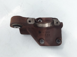  Front axle bracket 