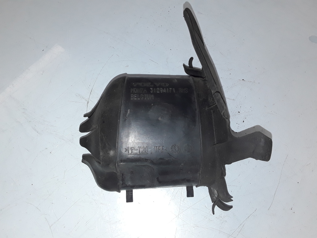Used VOLVO XC60 Air deflector cooling radiator 31294171