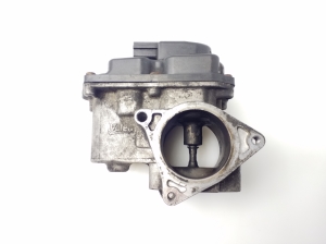  EGR valve 