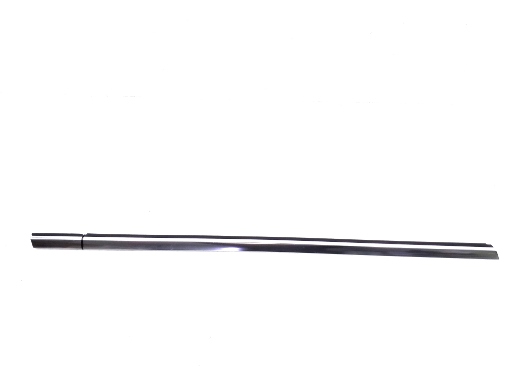 MERCEDES-BENZ GLA-Class X156 (2013-2020) Стеклоуплотнитель передней правой двери A1567250282 21006069