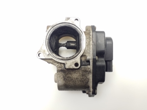  EGR valve 