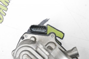 AUDI A4 B9 (2015–2026) Accelerator valve 04L128063P - 5