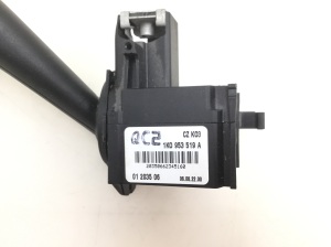 Volkswagen Golf V (2003–2009) Windshield wiper switch 1K0953519A - 4