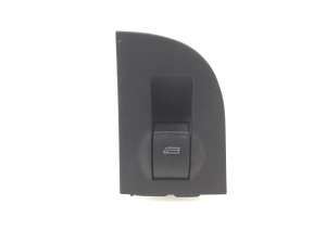 Aizmugurējo sānu durvju stikla slēdzis - 4B0959855