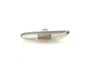 Seitenblinker Kotflügel vorne - 8382104