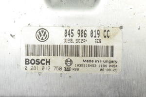 Skoda Roomster (2006–2015) Motorsteuergerät 045906019CC - 3
