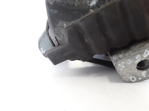 VOLVO XC90 (2015–2024) Engine mount 31330588 - 2