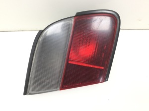 NISSAN Almera N15 (1995–2000) Tail light on trunk lid - 3