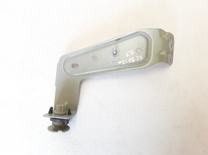 VOLVO XC90 (2015–2024) Front fender bracket 31371011 - 2
