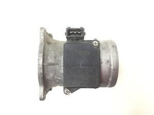 AUDI A4 B5 (1994–2001) Luftmassenmesser 037906461B - 3