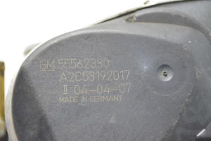 Opel Vectra C (2002–2008) Drosselklappe 55562380 - 2