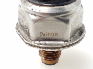 Ford Focus (2004–2011) Kraftstoffhochdrucksensor 5WS40039 - 2