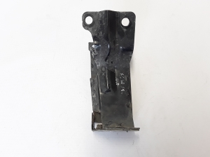  Cooling radiator bracket 