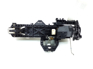 Mercedes Benz E-Class W207 (2009–2017) Front door external opening handle and its details - 3