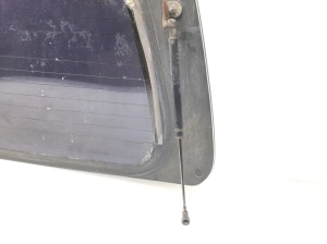 Kia Sorento (2002–2009) Rear window - 2