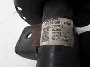 VOLVO XC70 (2007–2016) Front shock absorber 31277916 - 2