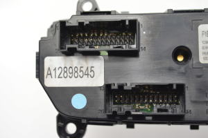  Interior shoulder control panel 