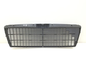 Mercedes Benz E-Class W210 (1995–2002) Kühlergrill und seine Teile - 2