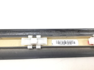 Mercedes Benz GL-Class 164 (2006–2012) Esiukse liist A1646905162 - 2